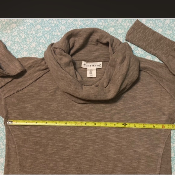 💙 If It Were Me Sweater, Size: Small - Picture 3 of 11